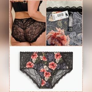 TORRID, NWT, Microfiber Mid Rise Hipster, Lace, XO Black Panty, Size 4X, Skulls